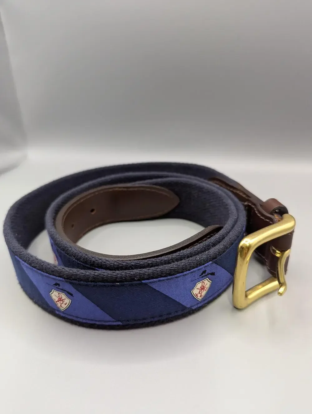 Vineyard Vines brown nautical